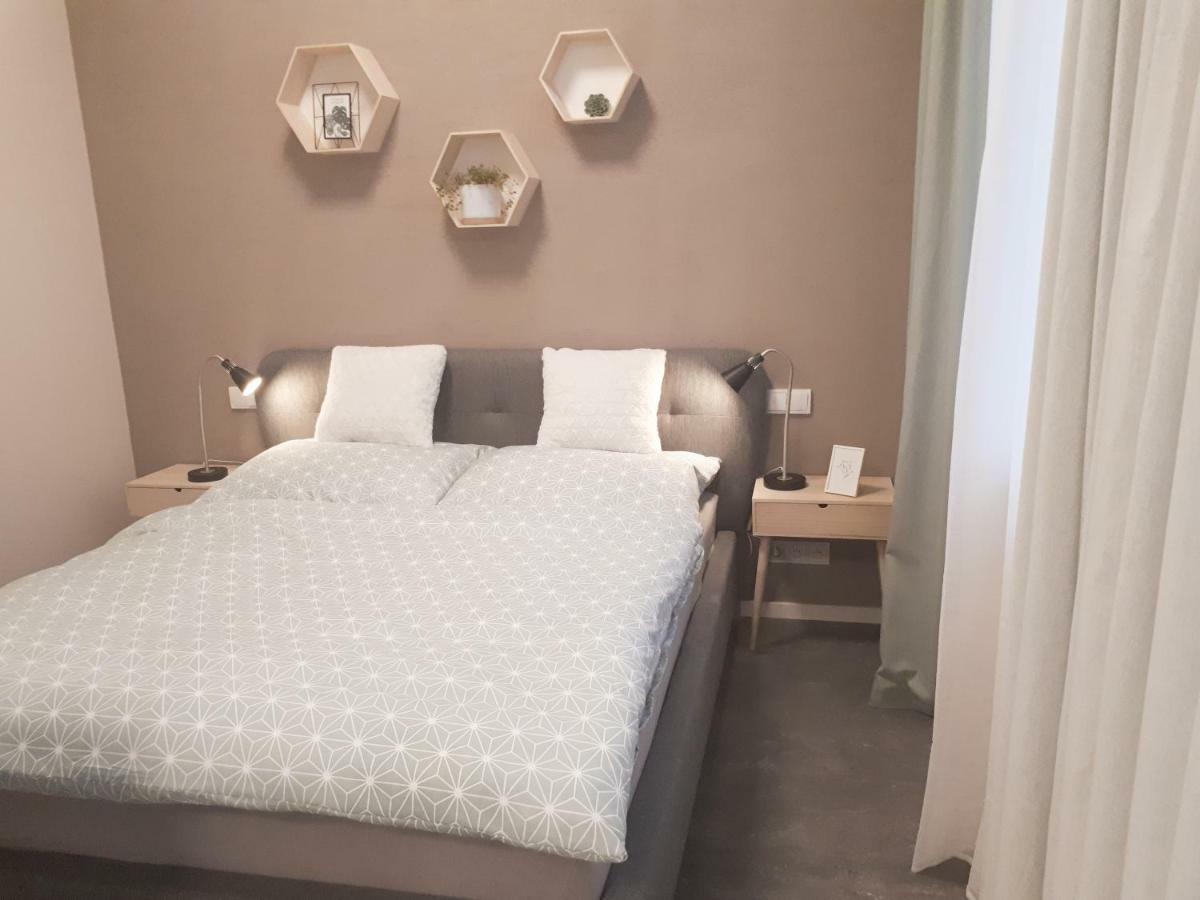 Cmyk Usti Nad Labem Hostel Ngoại thất bức ảnh