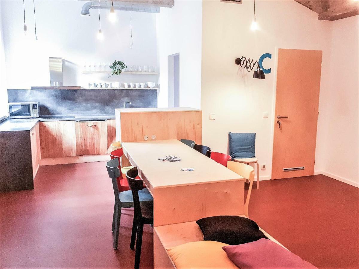 Cmyk Usti Nad Labem Hostel Ngoại thất bức ảnh