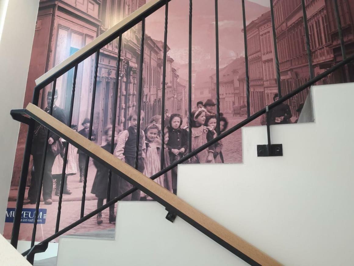 Cmyk Usti Nad Labem Hostel Ngoại thất bức ảnh